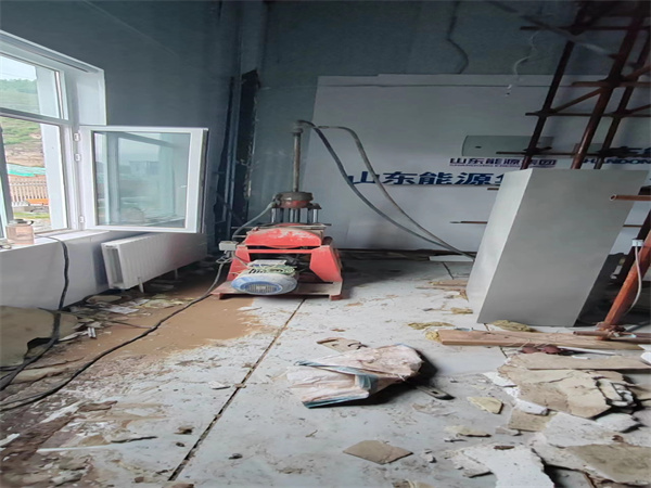 高埗镇地基基础下沉墙体裂缝加固注浆顶升施工